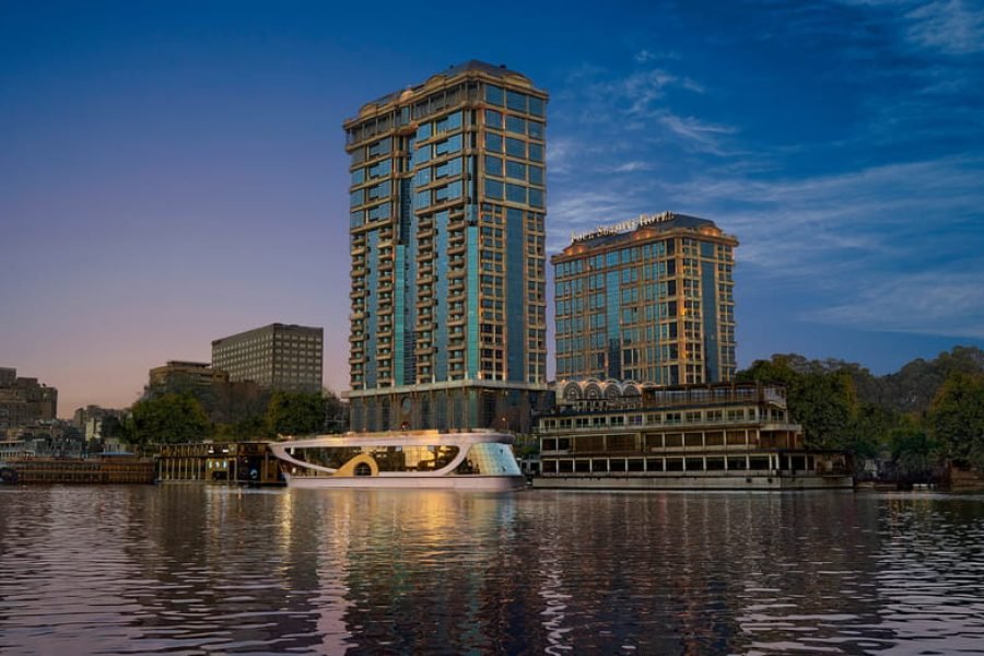 Four Seasons Hotel Cairo at The First Residence